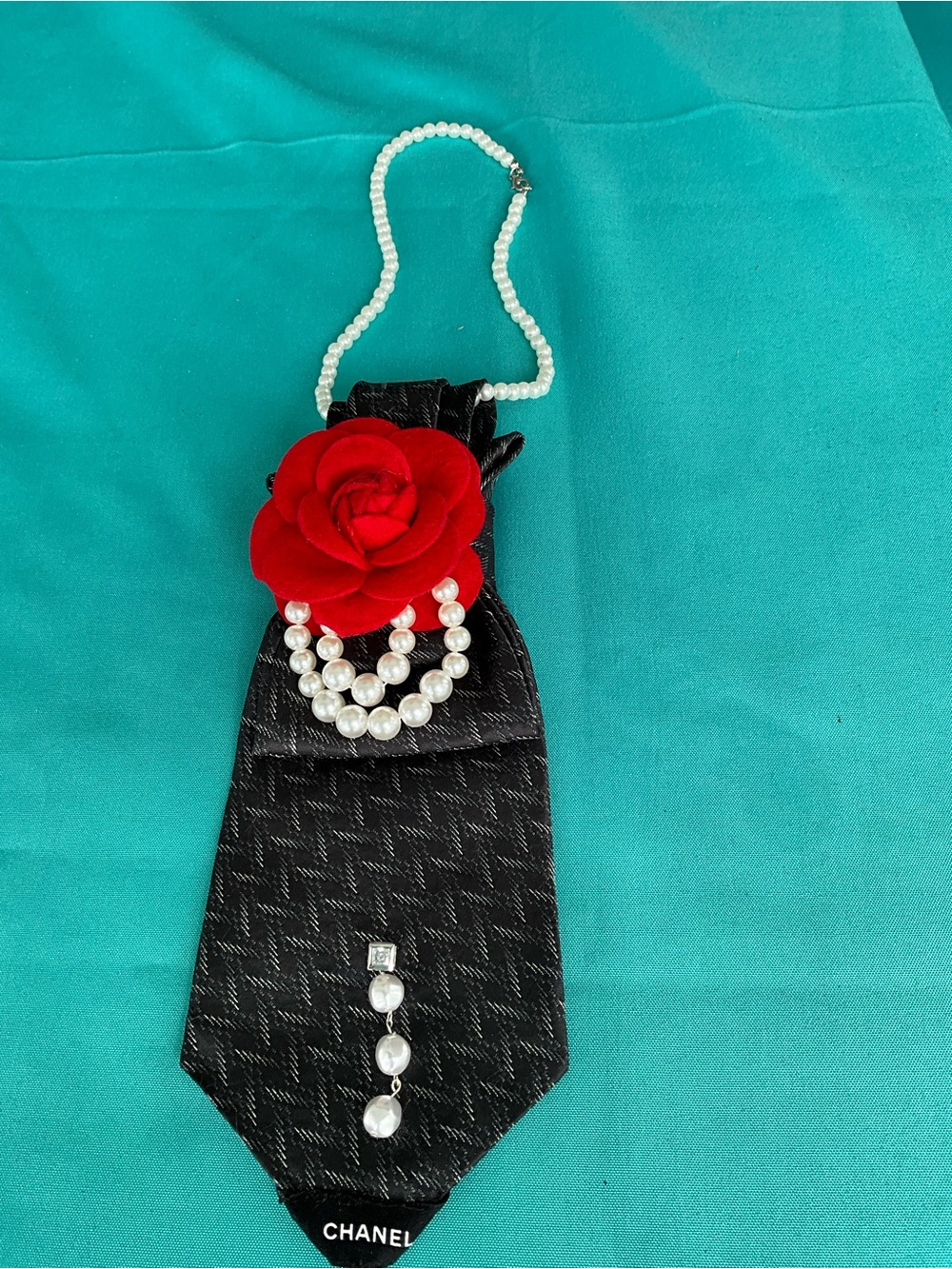 Red Rose and Pearls